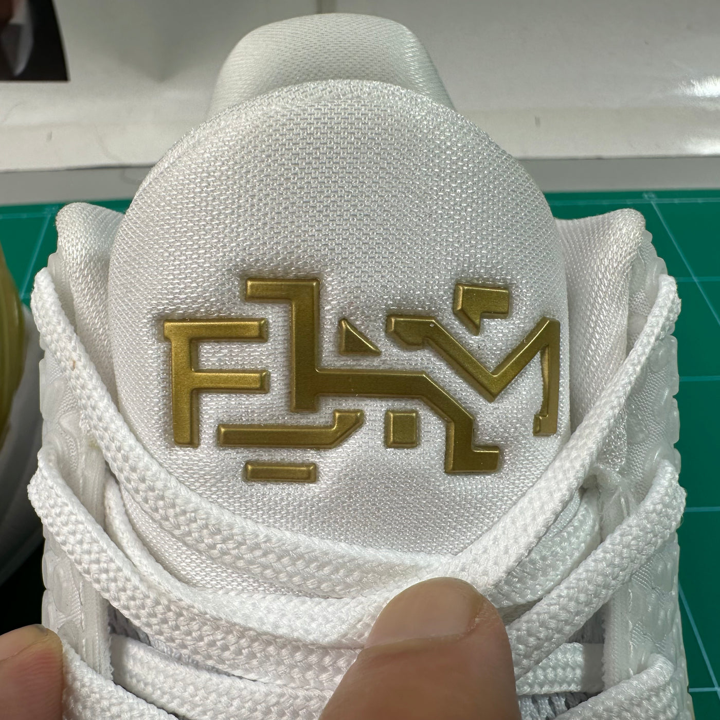 BHM WHITE 6